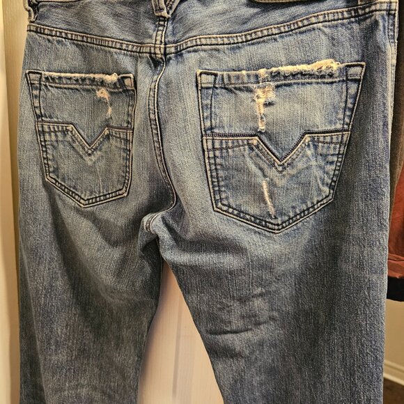 Diesel Larkee distressed jeans - Picture 2 of 4